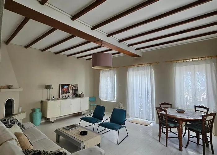 Domus Marzou Limanaki * Naousa